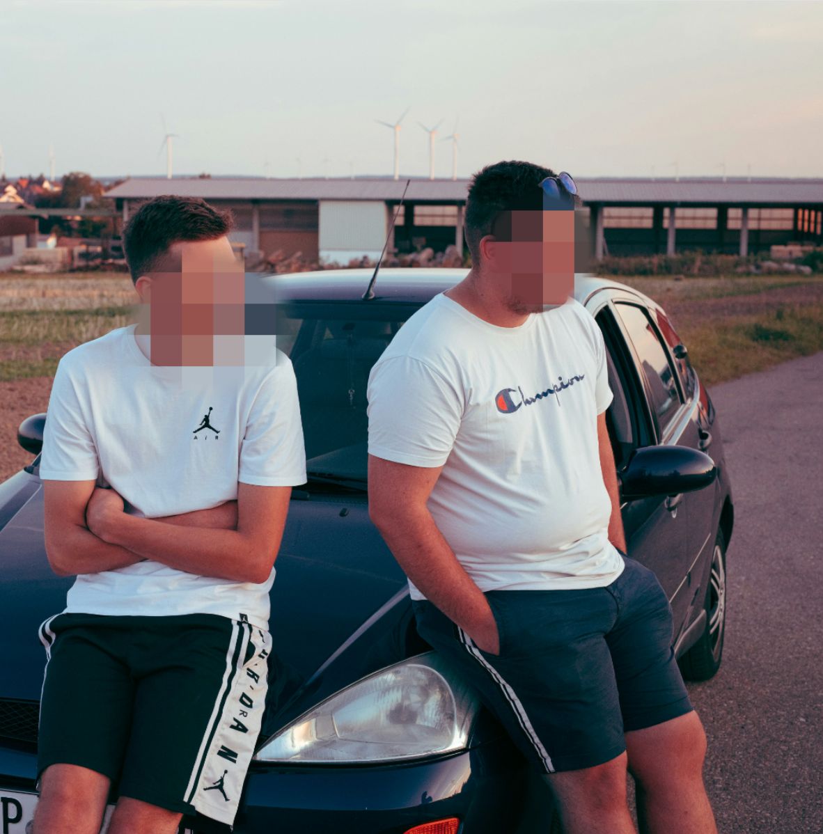 Blur Face Online Free With AI